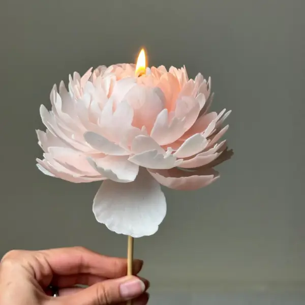 Peony Beeswax Flower Candle – Handmade Realistic Bloom