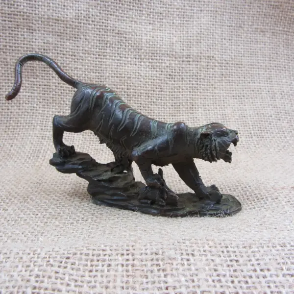 VTG Copper Wildcat Fierce Tiger Statue
